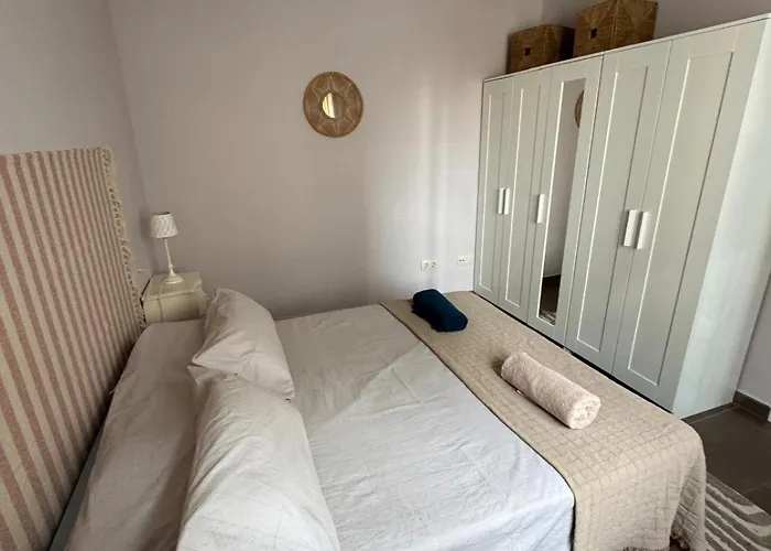 Near With Pool Apartment